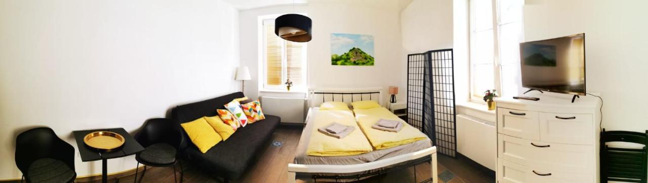 Apartman Augustin Jičín Extérieur photo