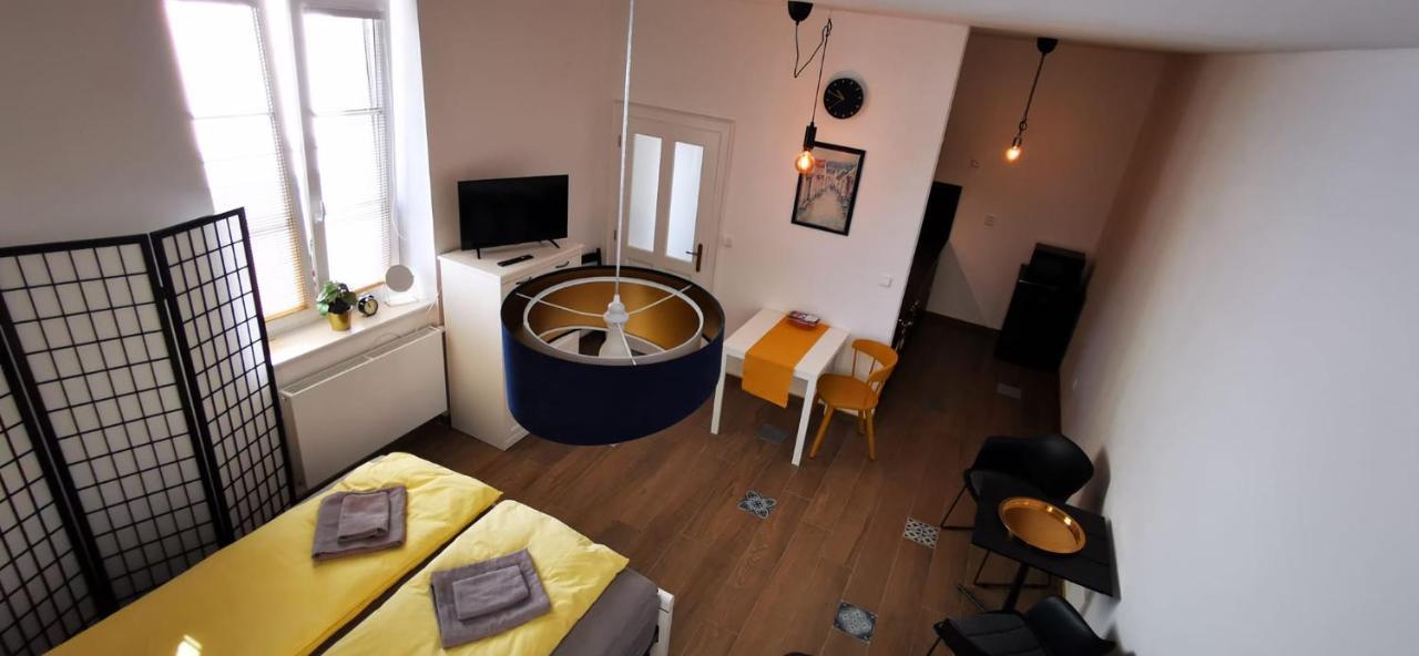 Apartman Augustin Jičín Extérieur photo